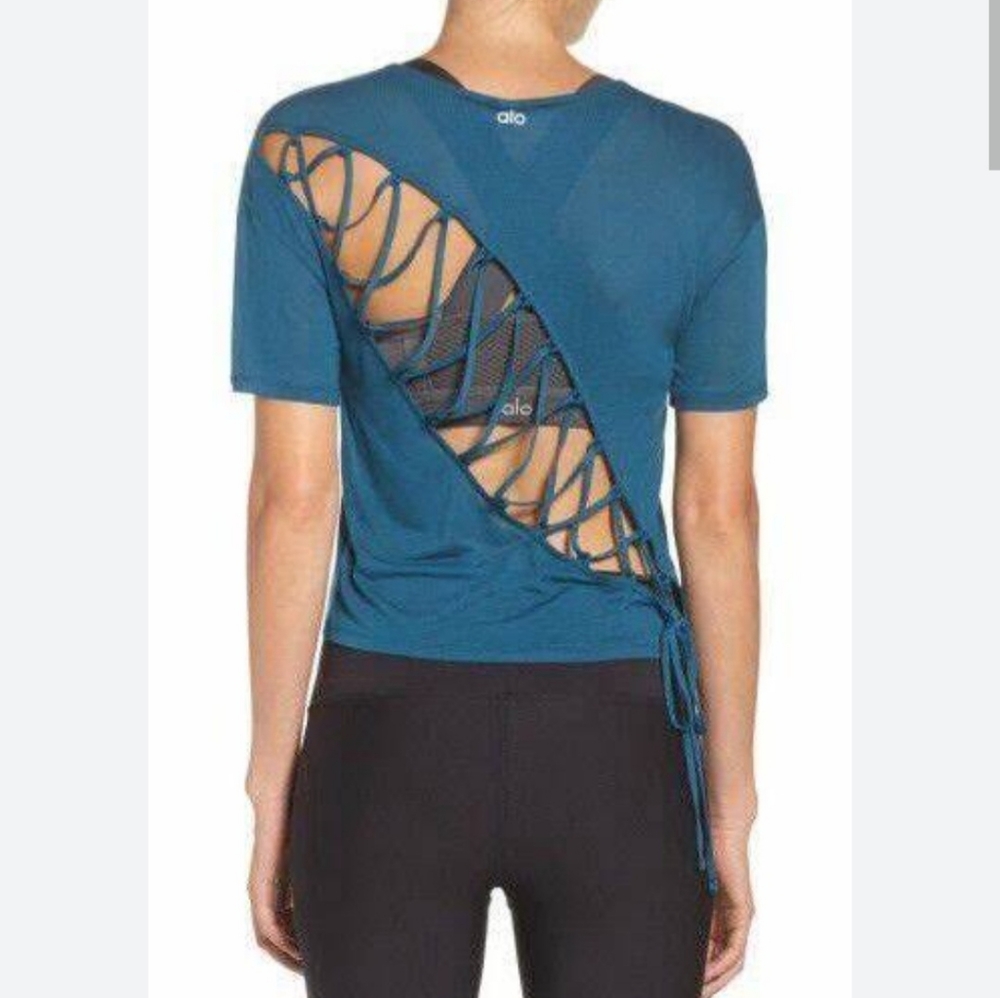 ALO Yoga Entwine Braided Tie Back Shirt Size Medium